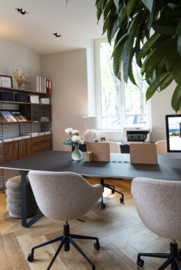 APSI BARNES 339©G Perret